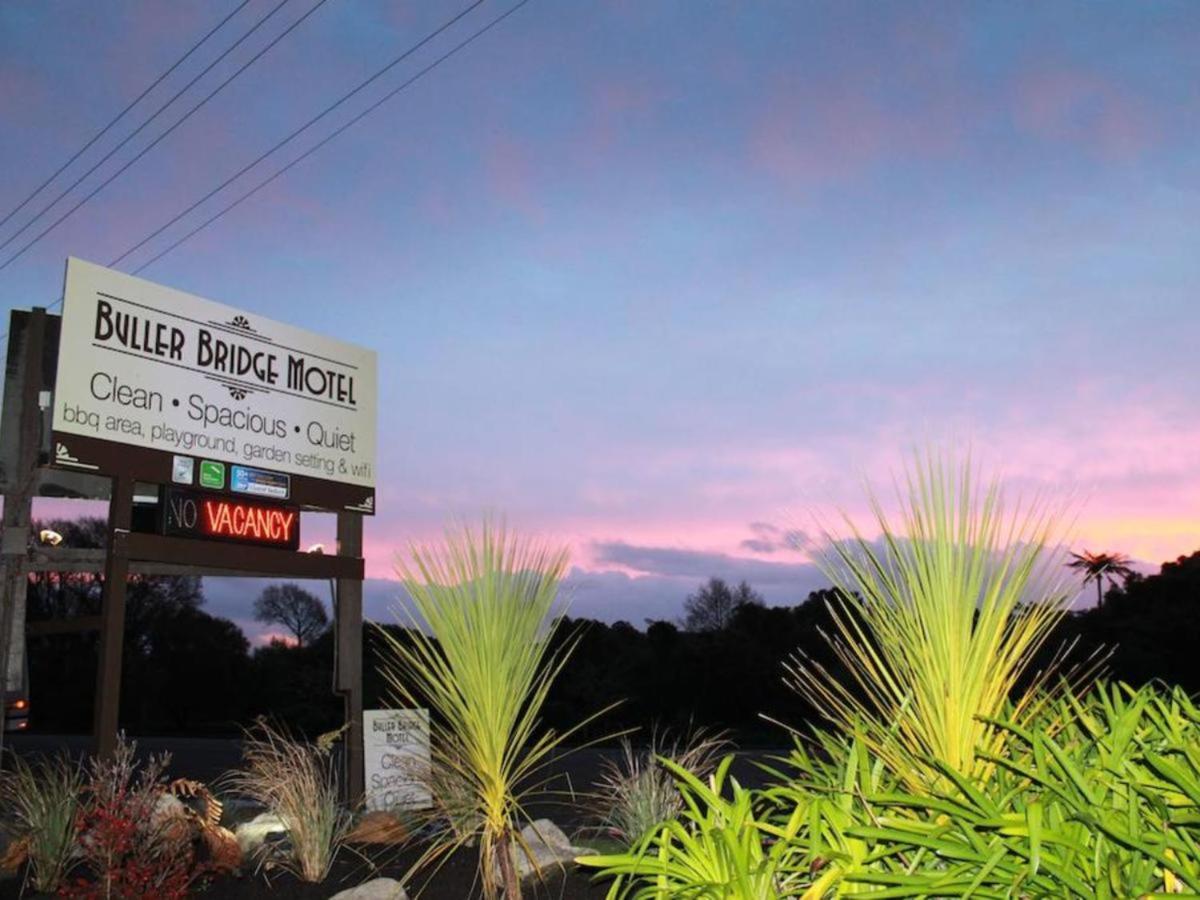 Buller Bridge Motel Westport Exterior photo